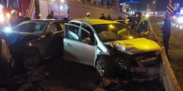 İstanbul’da zincirleme kaza: Kazayı izlerken kazaya karıştılar