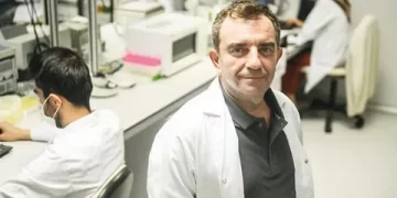 TURKOVAC aşısını geliştiren Prof. Dr. Aykut Özdarendeli’ye ödül