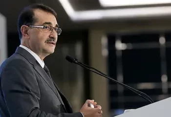 Bakan Dönmez: Karadeniz gazı konutların 33 yıllık ihtiyacını karşılayacak