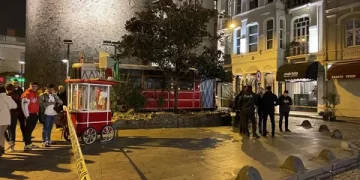 İstanbul Galata Kulesi yakınında şüpheli çanta paniği!