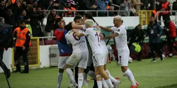 Hatayspor sahasında Trabzonspor’u 2-1 yendi