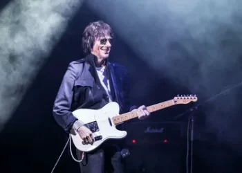 Ünlü müzisyen Jeff Beck hayatını kaybetti