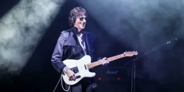Ünlü müzisyen Jeff Beck hayatını kaybetti