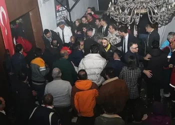 Sarıkamış’ta otelin tavanı çöktü! 32 kişi yaralandı