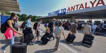 Antalya 2023’te turizme hızlı giriş yaptı