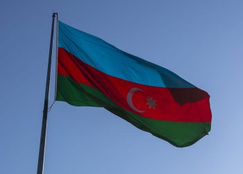 İran’da Azerbaycan büyükelçiliğine silahlı saldırı