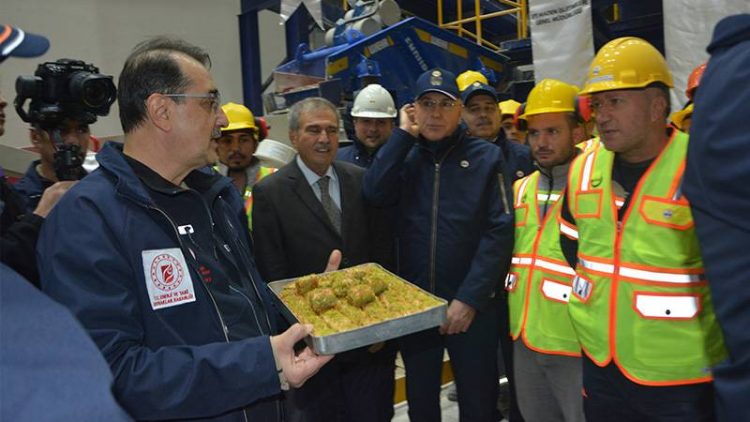 bakan donmez yeni yil habermeydan
