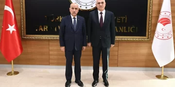 Tarım ve Orman Bakanı Vahit Kirişci, Azerbaycan Başbakan Yardımcısı ile bir araya geldi