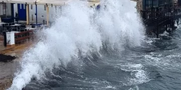 Bodrum’da feribot seferlerine fırtına engeli