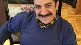 Türk halk müziği sanatçısı Burhan Çaçan yaşamını yitirdi
