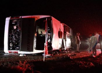 Diyarbakır’da feci kaza! Biri bebek 5 ölü, 22 yaralı