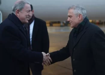 Milli Savunma Bakanı Hulusi Akar, İngiltere’nin başkenti Londra’da