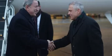 Milli Savunma Bakanı Hulusi Akar, İngiltere’nin başkenti Londra’da