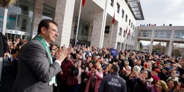 Ekrem İmamoğlu Bursa’da halkla buluştu