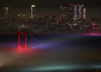 İstanbul Boğazı’nda yoğun sis! Gemi trafiğine kapatıldı