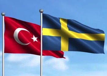 İsveç Türk elçiliği önünde Kuran-ı Kerim yakılmasına izin verdi