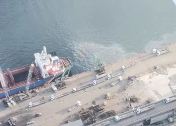 Denizi kirleten gemiye milyonluk ceza