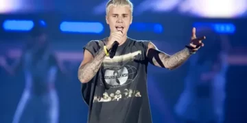 Justin Bieber 200 milyon dolara müzik haklarını sattı