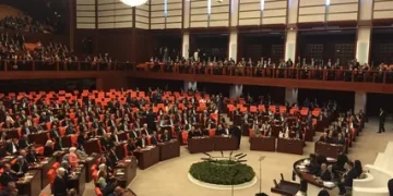 Memur ve emekli maaş artışlarına ilişkin teklif TBMM’de kabul edildi