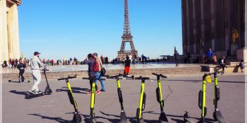 Paris’te Scooter Referandumu!