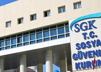Resmi Gazete’de yayımlandı: SGK çalışanlarına verilecek fazla mesai ücreti kararı