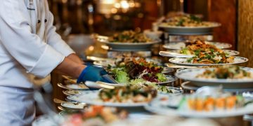 Konaklama ve yemek hizmeti alımı gerçekleşecek