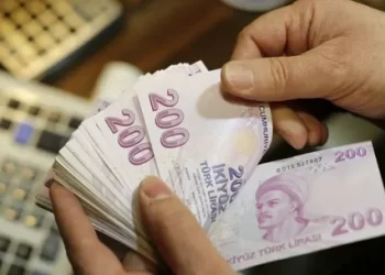 Yönetici memura çifte zam müjdesi