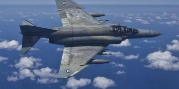 Yunan savaş uçağı İyon Denizi’ne düştü