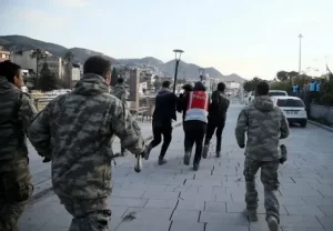 Afet bolgesinde Yagma2 Habermeydan