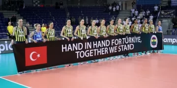 Fenerbahçe Opet, deplasmanda avantajı yakaladı