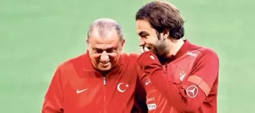Fatih Terim ve Selçuk İnan İskenderunspor’a imzalı formalarını bağışladı