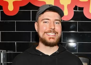 Ünlü YouTuber MrBeast Görme Sorunu Yaşayan 1.000 Kişiyi Tedavi Ettirdi