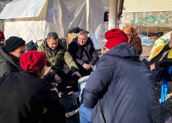 AK Parti Sinop Milletvekili Dr. Nazım Maviş, Depremzede vatandaşlarla bir araya geldi