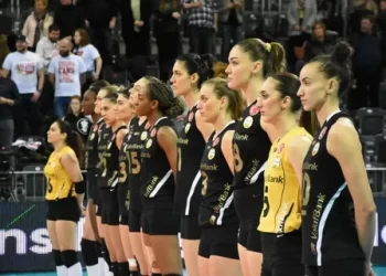 VakıfBank, Polonya’dan 3-0 galibiyetle dönüyor