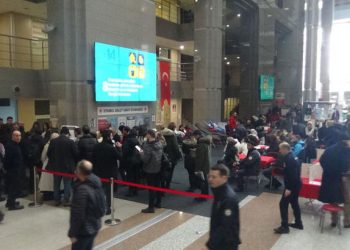 İstanbul Adliyesi’nde depremzedeler için kan bağışı seferberliği