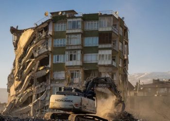 Bakanlık depremin ardından ağır hasarlı yapı sayısını duyurdu