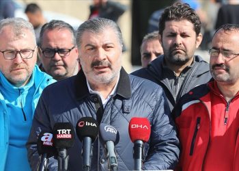 Bakan Koca açıkladı: Salgın hastalık riski yok ama olmayacağı anlamına gelmiyor
