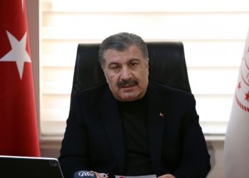 Bakan Koca: “Valilik ve kaymakamlıklar açıklama yapana kadar şebeke suyunu içme suyu olarak kullanmayalım”