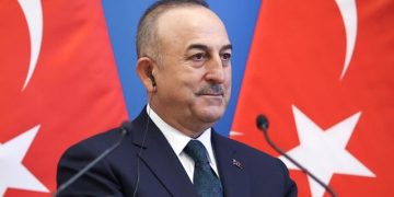 Bakan Çavuşoğlu’nun flaş İsveç açıklaması