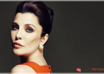 Deniz Akkaya Kimdir? Ünlü Manken Kaç Yaşında?