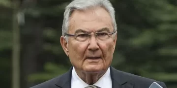Eski CHP Genel Başkanı Deniz Baykal yaşamını yitirdi