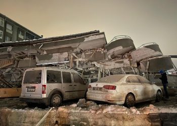 Kahramanmaraş’ta 7.4 büyüklüğünde deprem: 10 ili vurdu