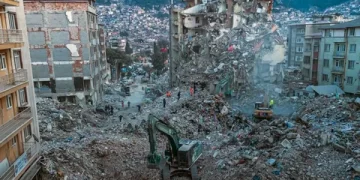 Depremde can kaybı 44 bin 218 oldu