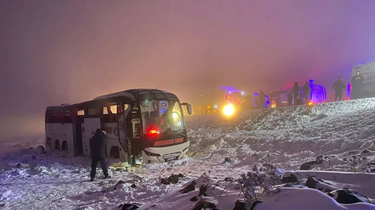 diyarbakirda yolcu otobusu devrildi habermeydan