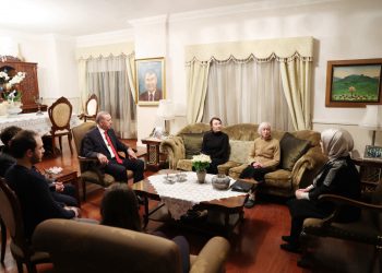 Cumhurbaşkanı Erdoğan’dan, Baykal ailesine taziye ziyareti