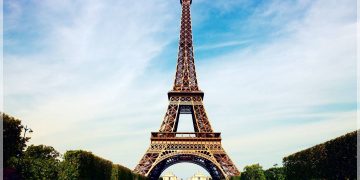 Eyfel Kulesi’nde Grev Krizi!