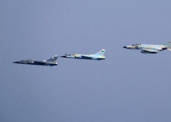 İran’dan hava savunma tatbikatı