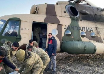 Jandarma, hastanelere hava yolundan 240 yaralı götürdü