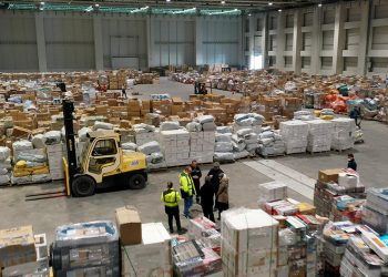 Kayseri’de deprem bölgelerine yardım için lojistik üs