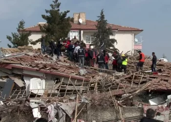 Malatya’daki deprem sonrasında yıkılan binalar oldu
